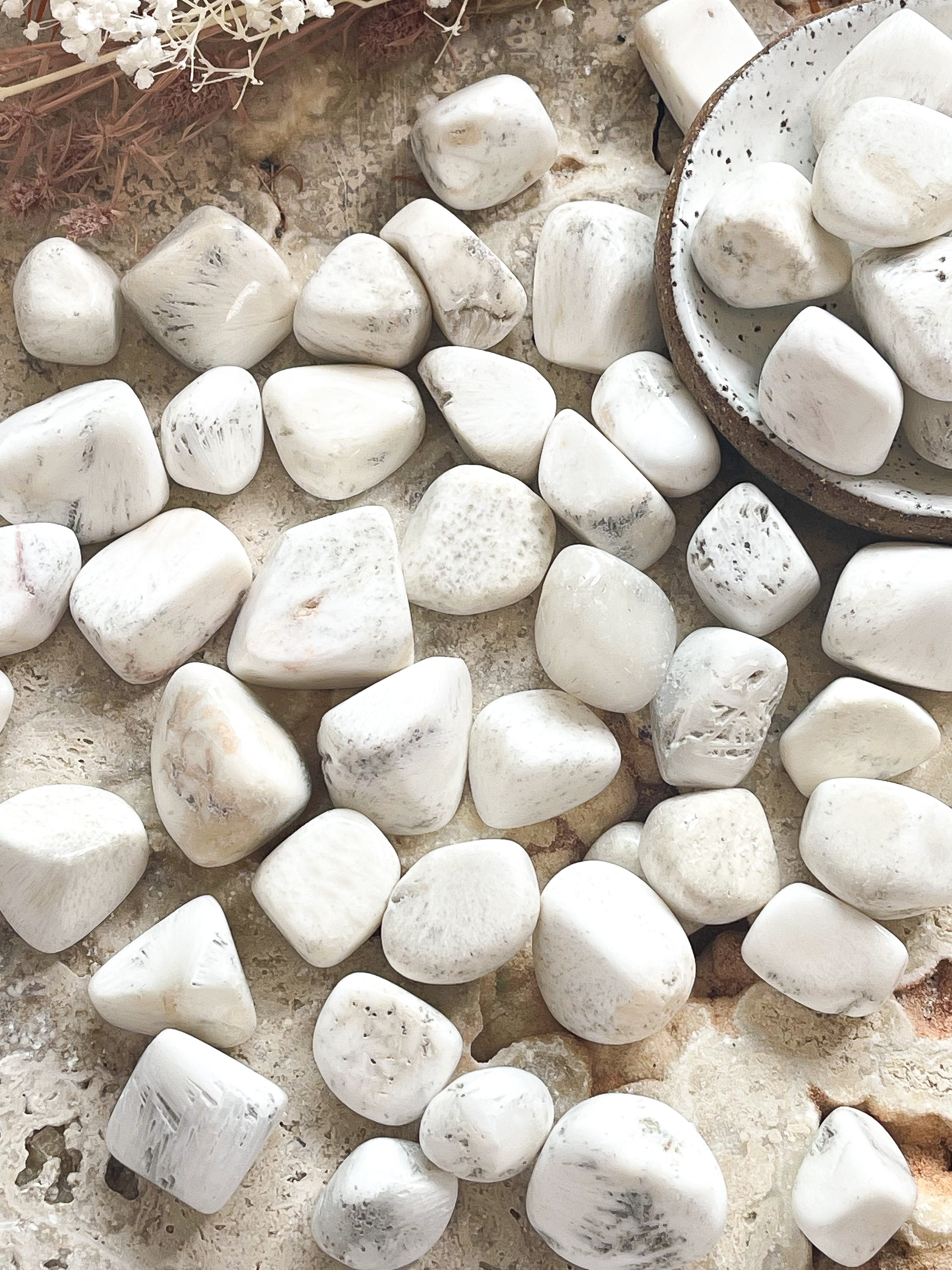 Scolecite Tumbled // Connection + Confidence + Peace